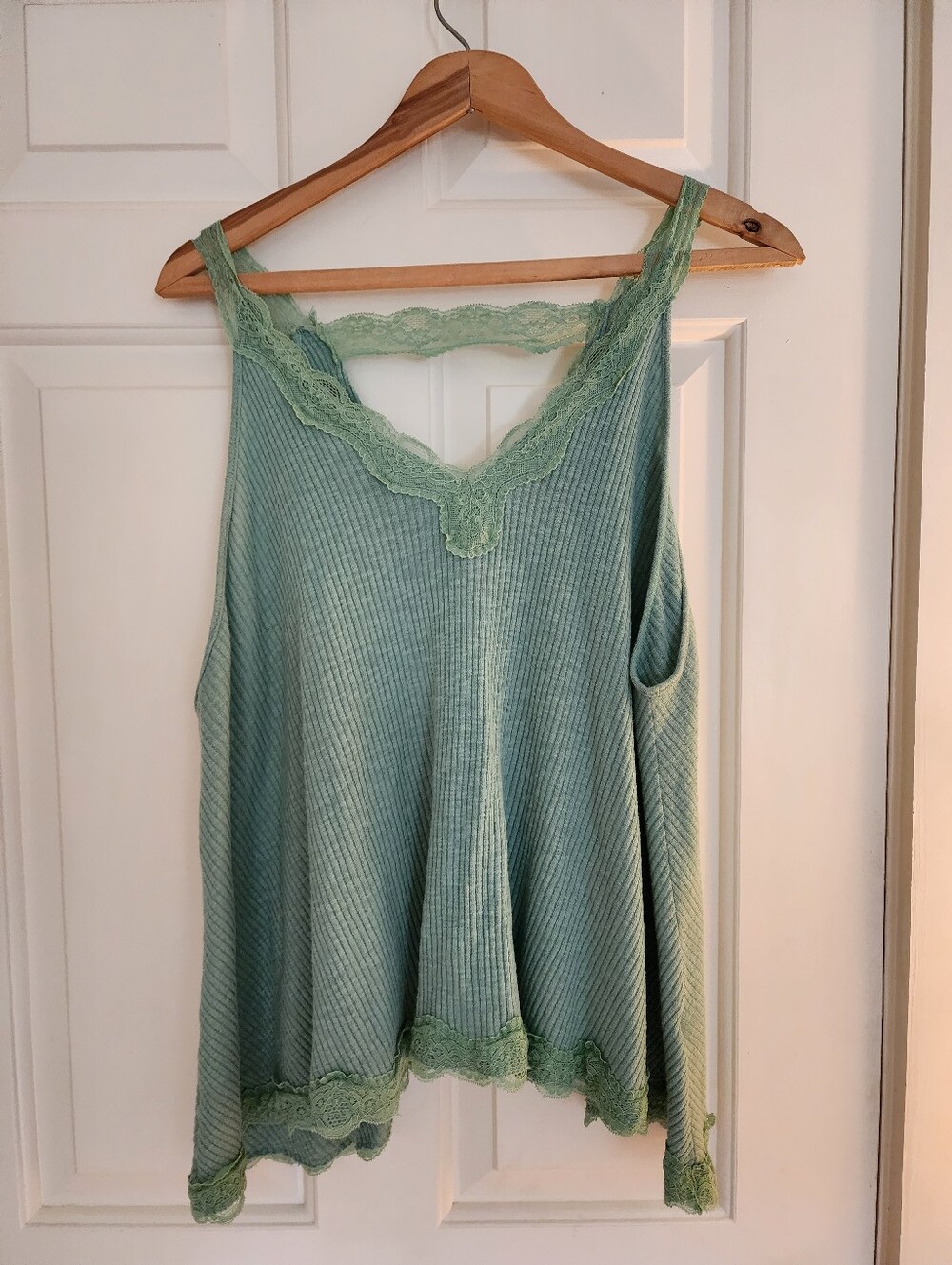 Pol Green Ribbed Lace Tank Size Large Boho Flowy Festival Hippie Feminine